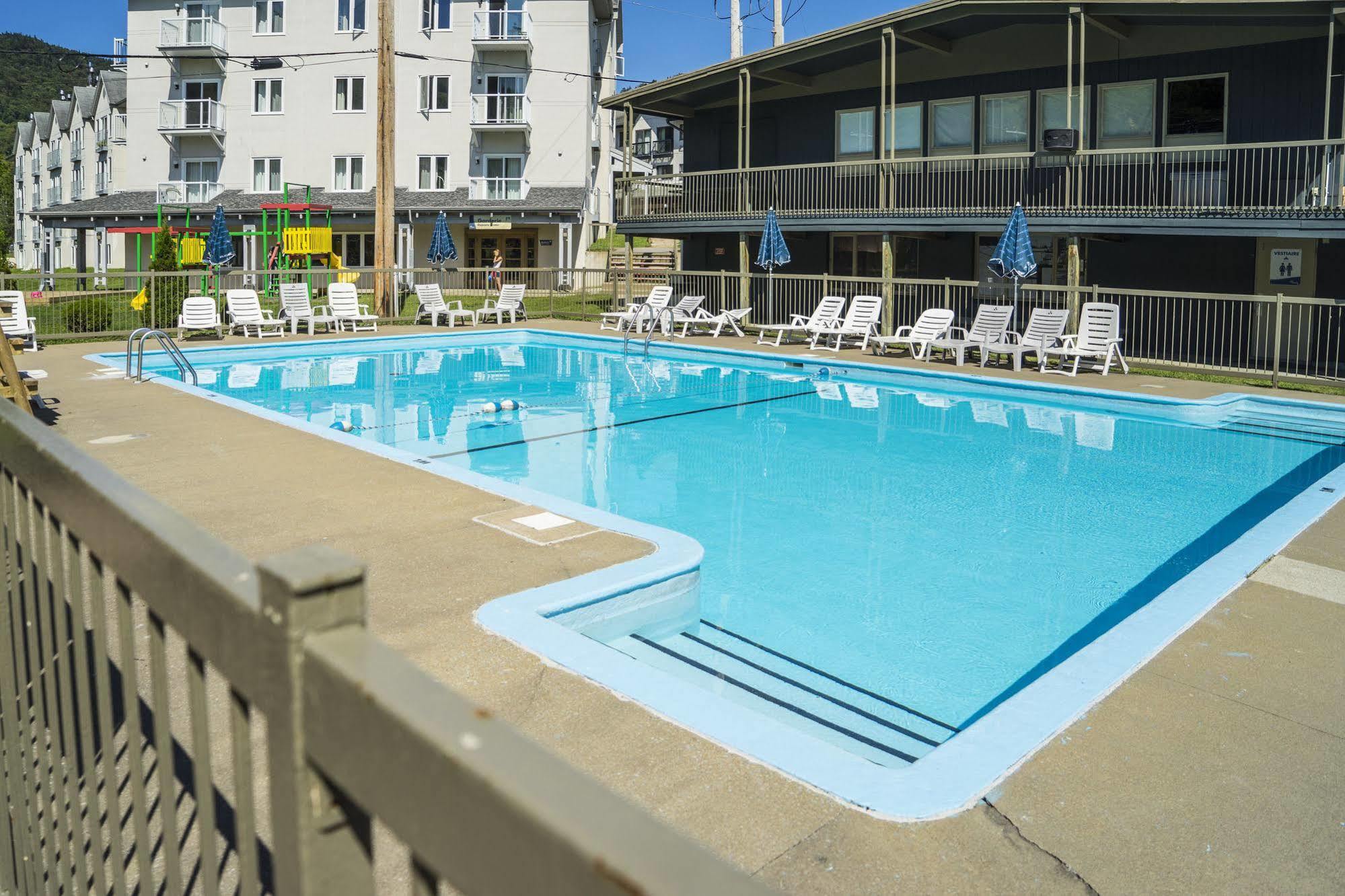 Condos ストーンハム エクステリア 写真